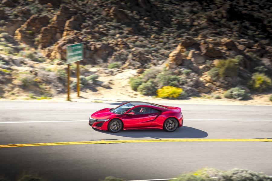  Acura NSX 2016 года  (NA) (фото 56 из 286)
